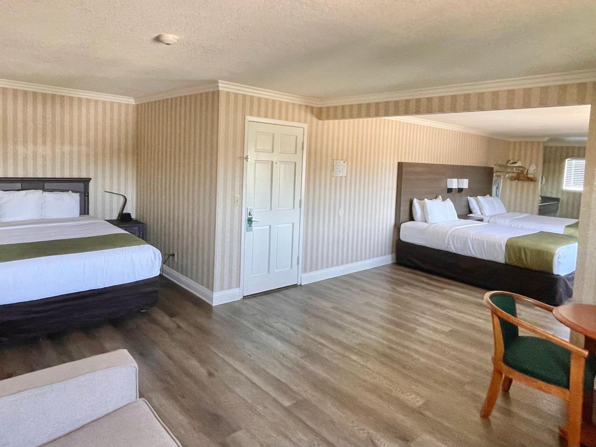 Quality Inn&Suites Anaheim Maingate Exterior foto