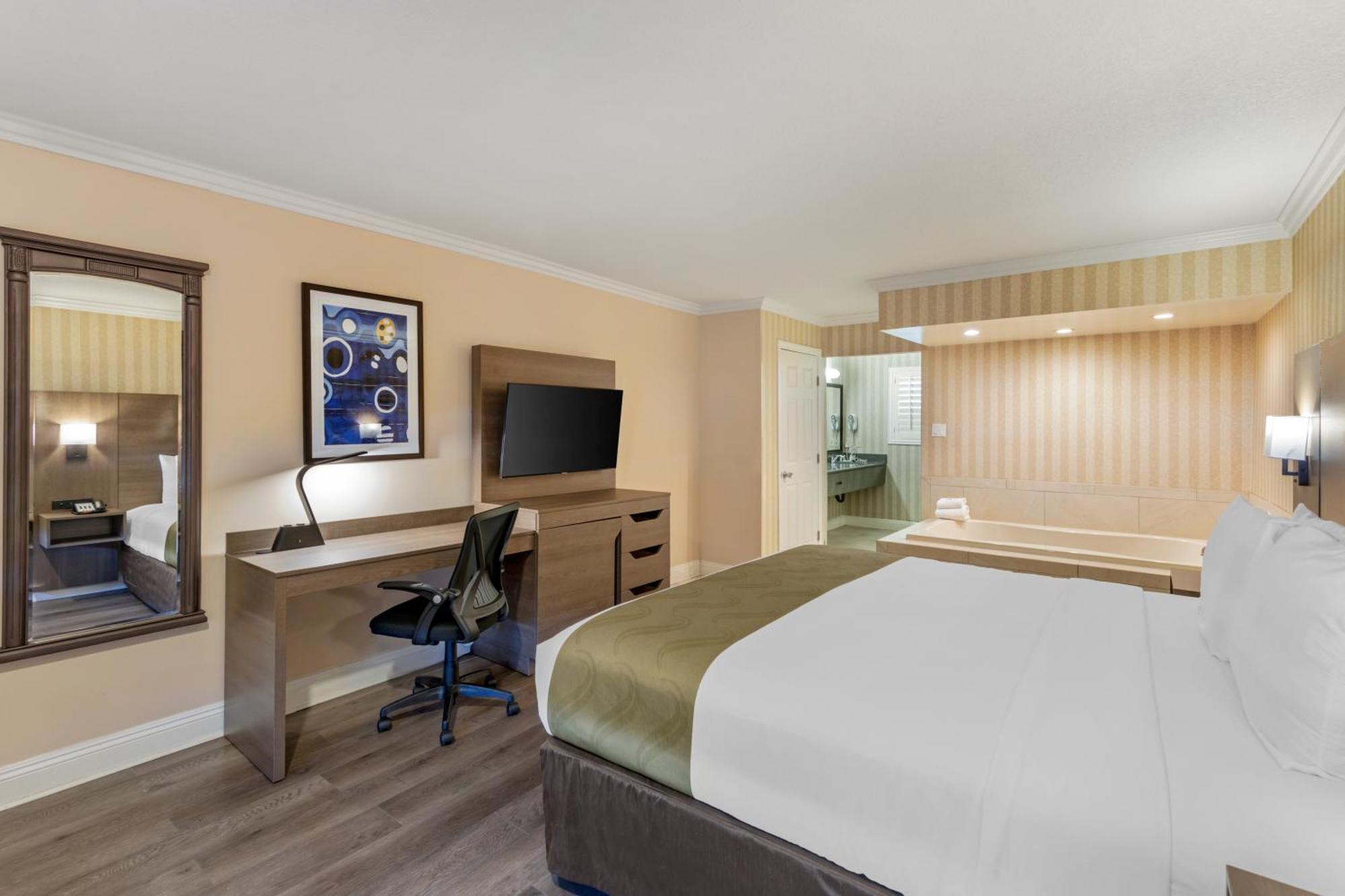 Quality Inn&Suites Anaheim Maingate Exterior foto